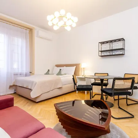 Apartment Parliament Square Nw Budapest
